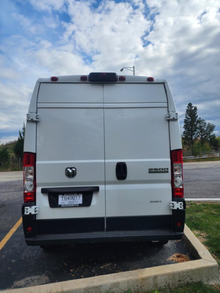 8f896f37-1794-4805-bb8e-9624243cef63